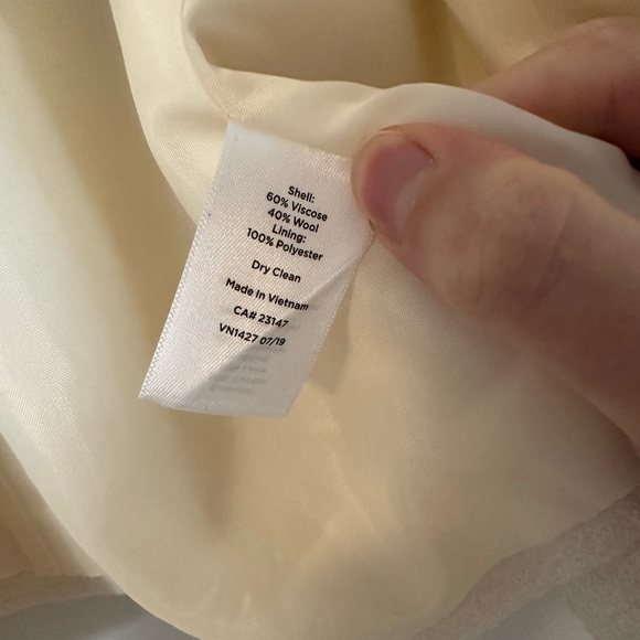 NWOT Talbots White Blazer (size 8) - Picture 4 of 4